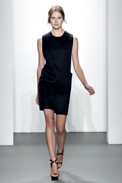 Look 19